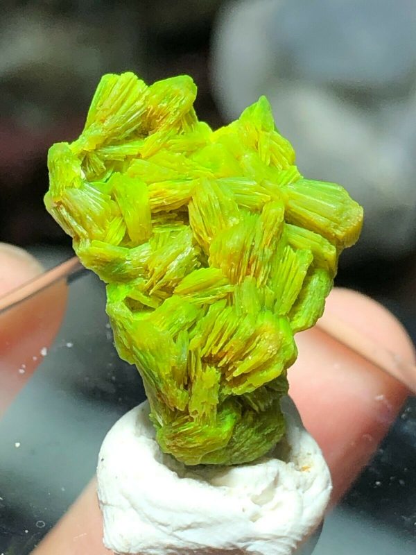 4g Natural Autunite Crystal Fluorescent Rare Mineral Specimen