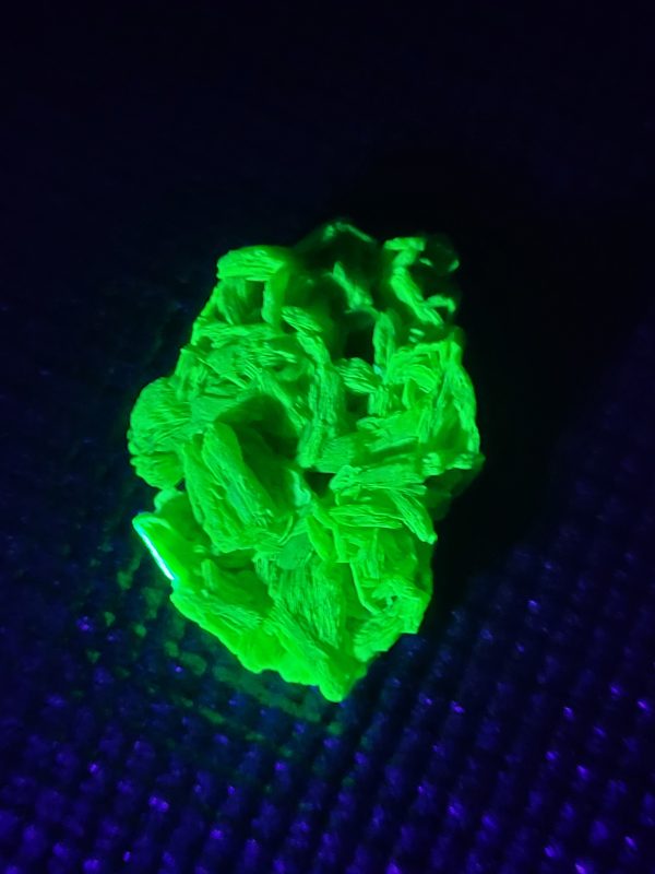 3.6g Natural Autunite Crystal Fluorescent Uranium Ore Specimen