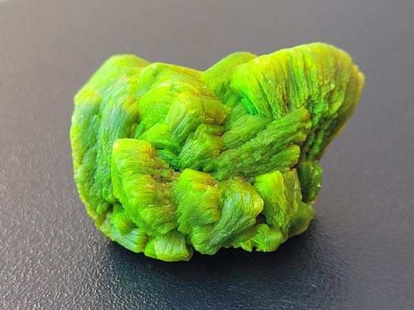 Green Lamellar Autunite 15g Fluorescent Uranium Ore Specimen