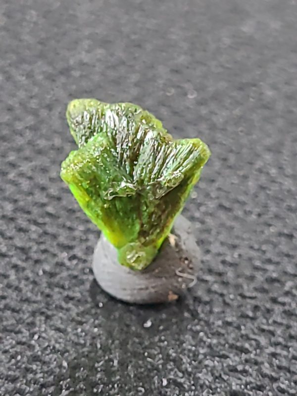 1g Lamellar Autunite Crystal, Stabilized- Fluorescent Uranium Ore - China