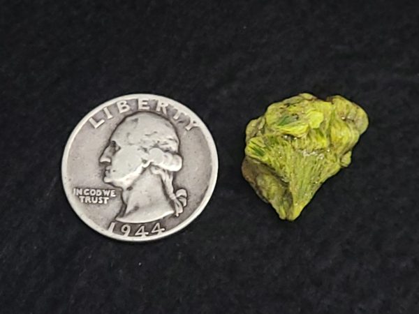 Lamellar Autunite Crystal, Fluorescent Uranium Ore, 4 Grams - China
