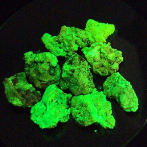 25 Grams of Autunite Fragments in a Lead Pig, Bulk Uranium Ore - China