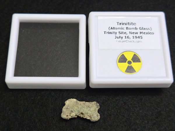 Trinitite (Atomic Bomb Glass), 870mg - Trinity Site, New Mexico, July 16, 1945 - Image 4