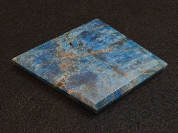 Blue Apatite Crystal with Unknown Radioisotope(s) - China - 88 Grams - Image 4