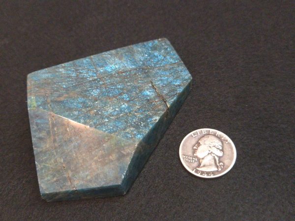 Blue Apatite Crystal with Unknown Radioisotope(s) - China - 199 Grams - Image 9