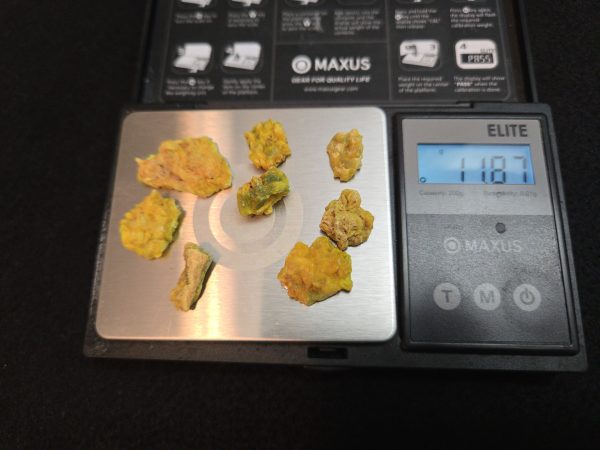 8 Piece Autunite Lot  ~ Fluorescent Uranium Ore - Image 2