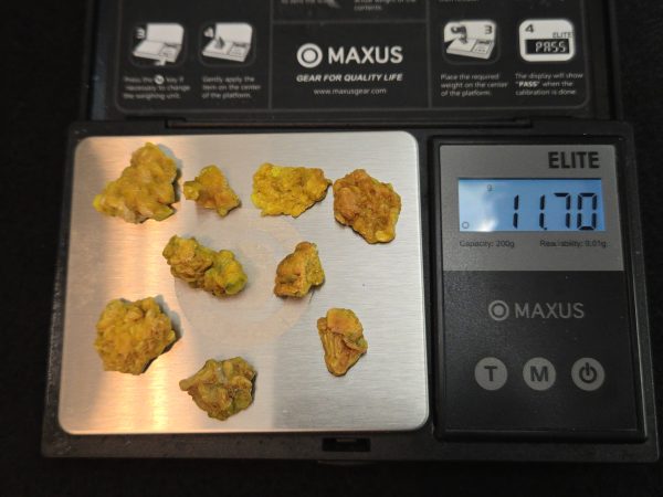 9 Piece Autunite Lot  ~ Fluorescent Uranium Ore - Image 2