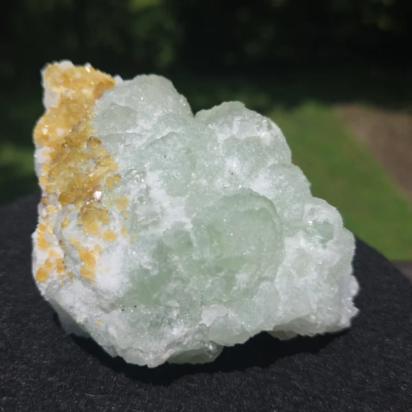 Radian Barite, Fluorite on Quartz – Jiangxi , China 395 Grams - Image 10