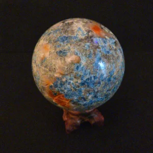 Apatite in Feldspar with Unknown Radioisotope(s) - 624 Grams