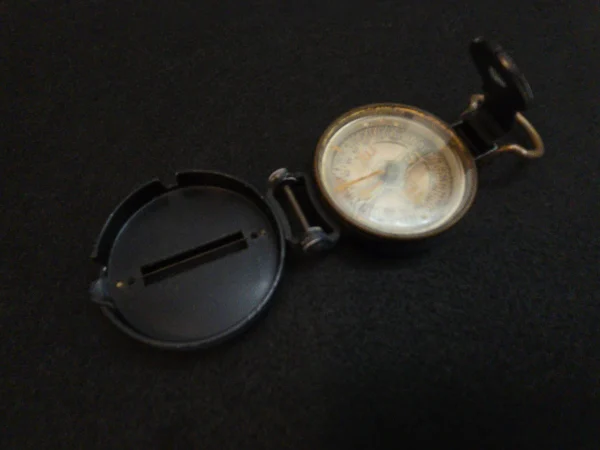 Super-Hot US Army Lensatic Marching Compass - Ra-226