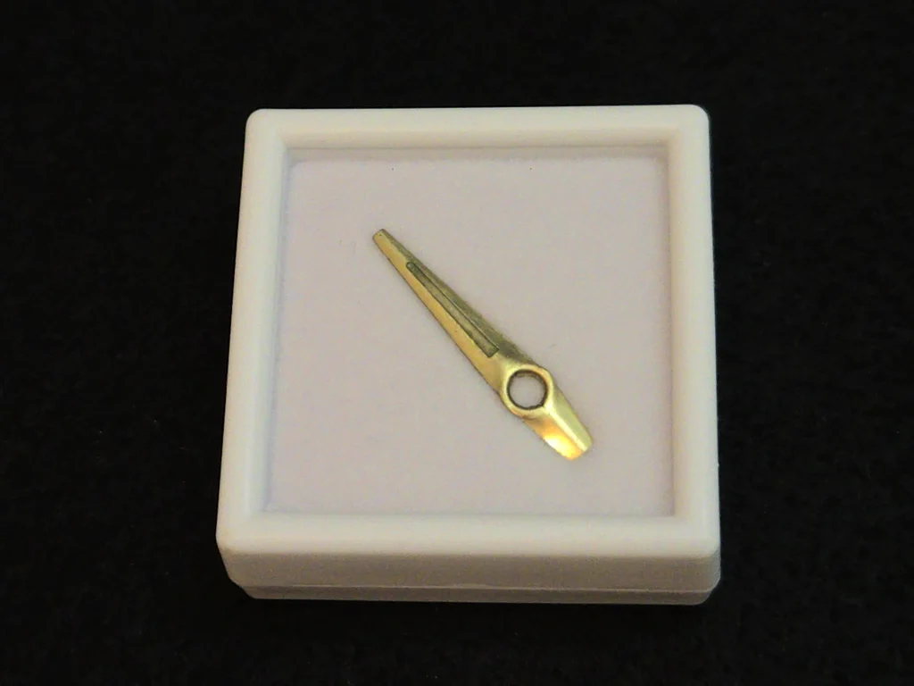 Radium-Lumed Clock Hand, Ra-226 Source 