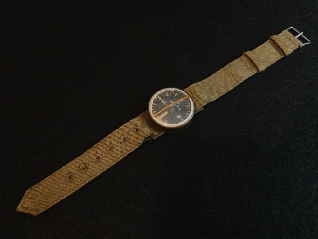 WWII Vintage Waltham Watch Co. U.S. Navy Pilot Wrist Compass – Stock No. R88-C-890
