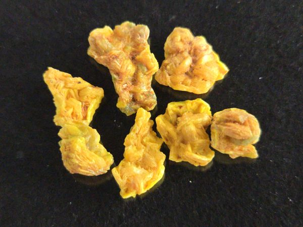 7 Piece Autunite Lot  ~ Fluorescent Uranium Ore - Image 6